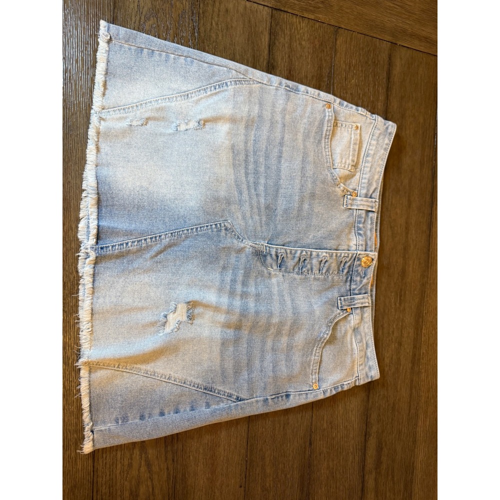 Seven7 Denim Mini Skirt Womens 10 Light Wash Distressed Frayed Hem Button Fly